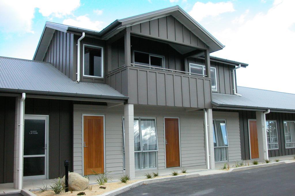 Arena Lodge พาล์เมอร์สตันนอร์ท ภายนอก รูปภาพ