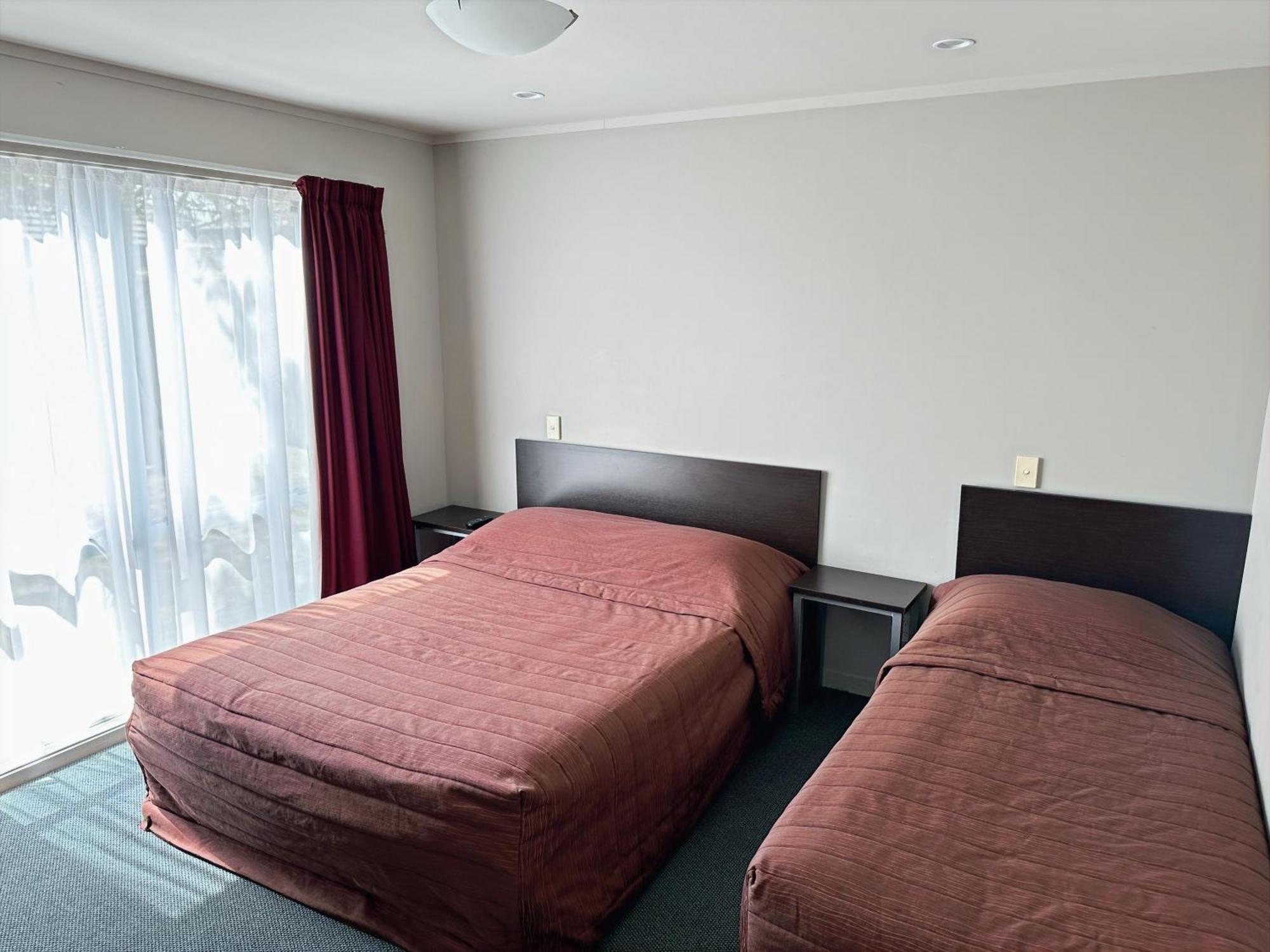 Arena Lodge พาล์เมอร์สตันนอร์ท ภายนอก รูปภาพ